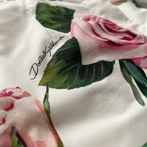 Dolce Gabbana
Floral Short Shorts